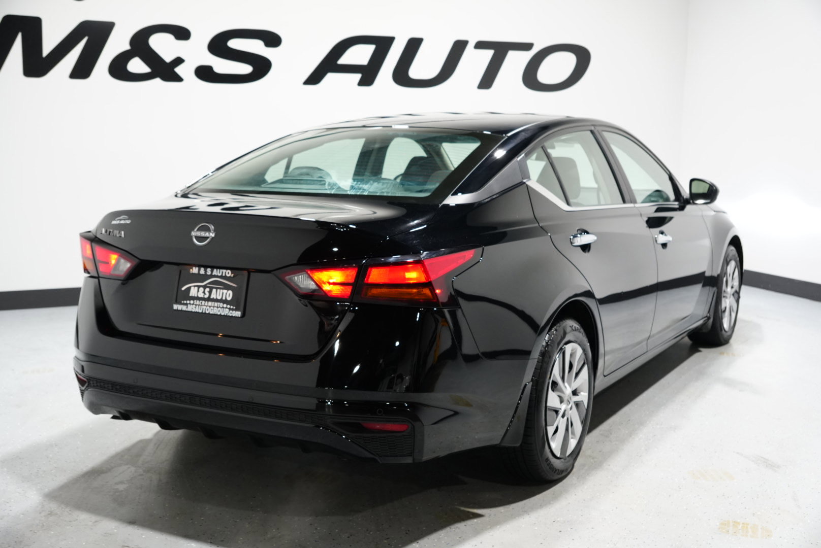 Used 2024 Nissan Altima 2.5 S image 8