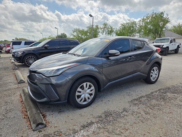 Used 2021 Toyota C-HR LE image 2