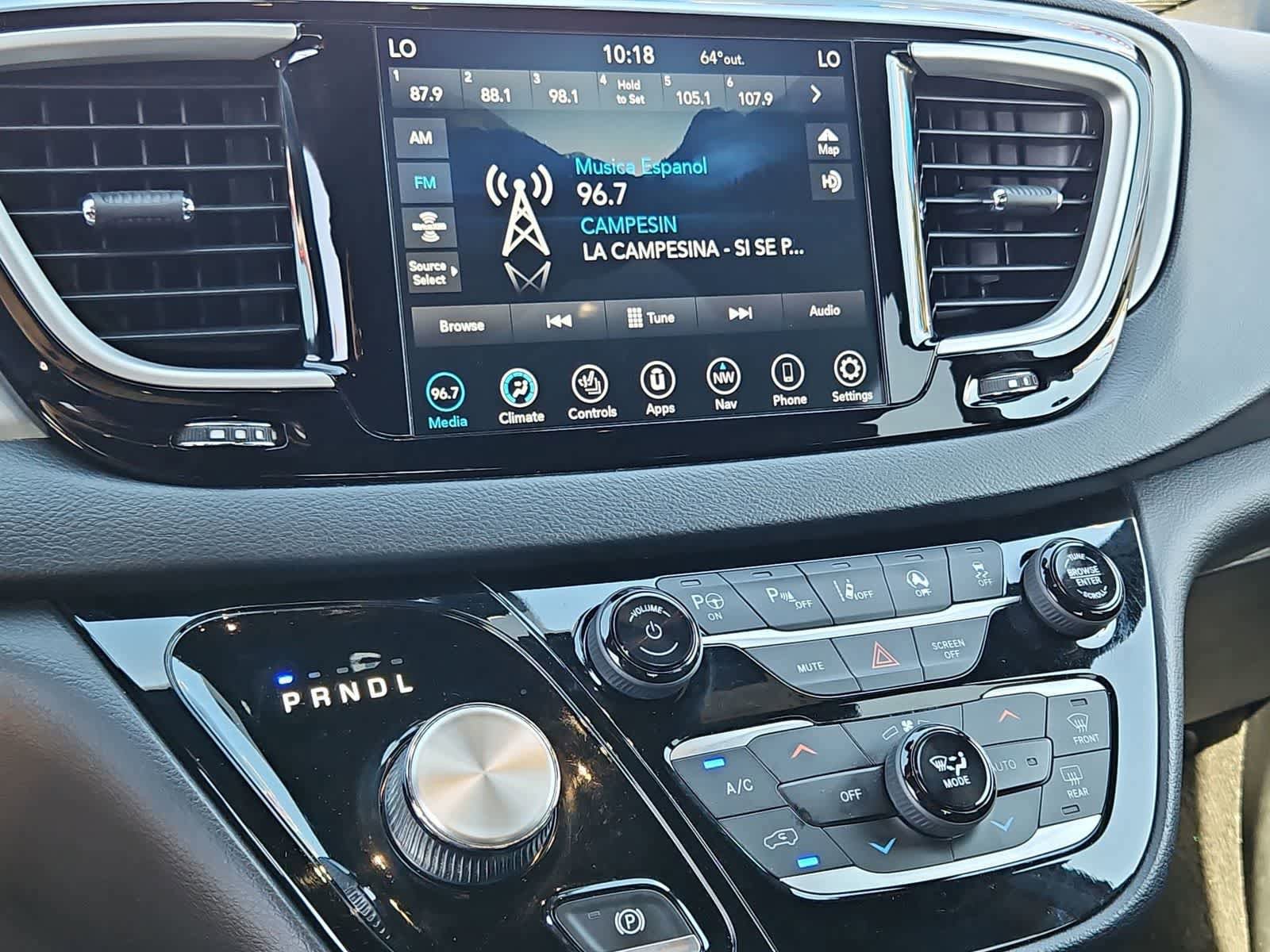 Used 2020 Chrysler Pacifica Touring-L AWD/4WD image 31