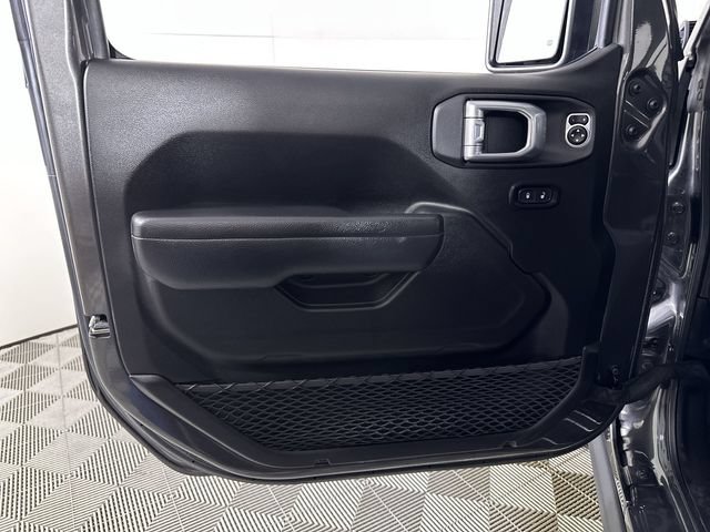 Used 2024 Jeep Gladiator Sport AWD/4WD image 23