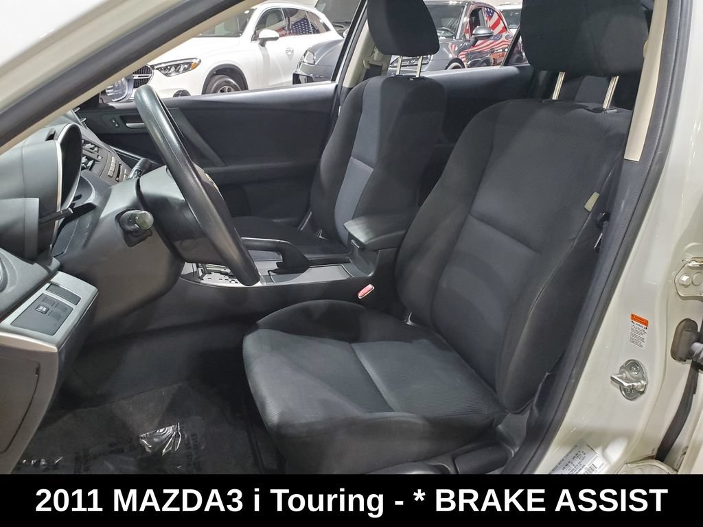 Used 2011 MAZDA MAZDA3 i Touring FWD image 6