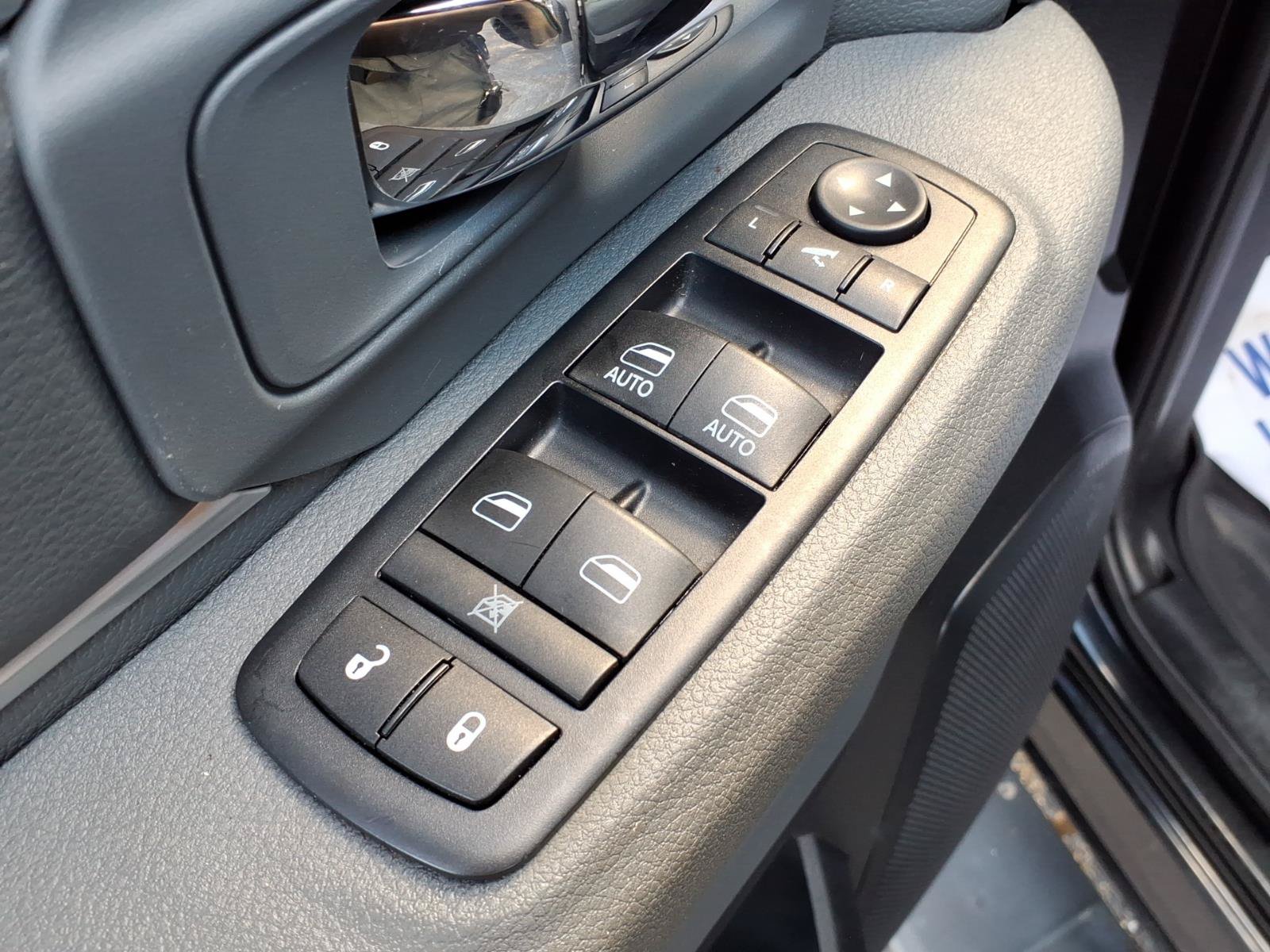 Used 2016 RAM 1500 Big Horn AWD/4WD image 14