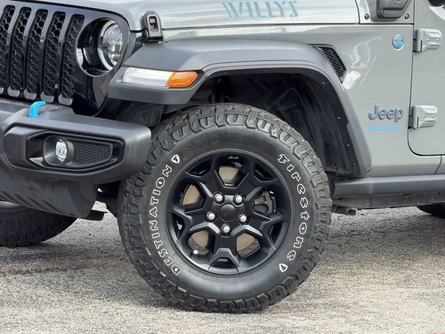 Used 2023 Jeep Wrangler Unlimited w/ Sun & Screen Package AWD/4WD image 8