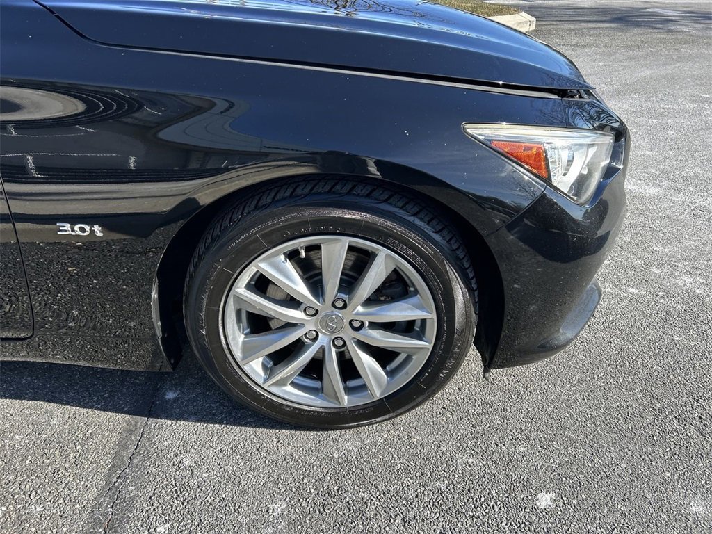 Used 2017 INFINITI Q50 3.0t Premium w/ Driver Assistance Package image 13