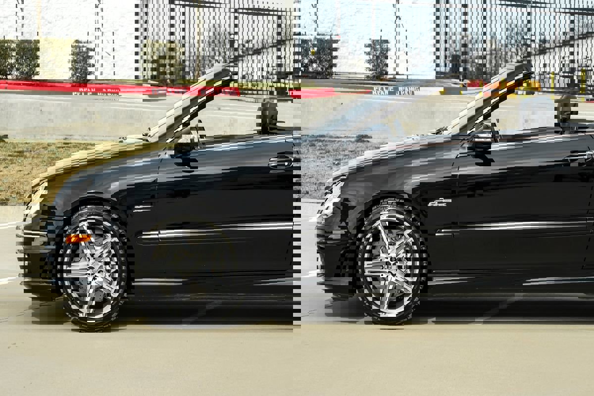 Used 2007 Mercedes-Benz CLK 63 AMG Cabriolet image 9