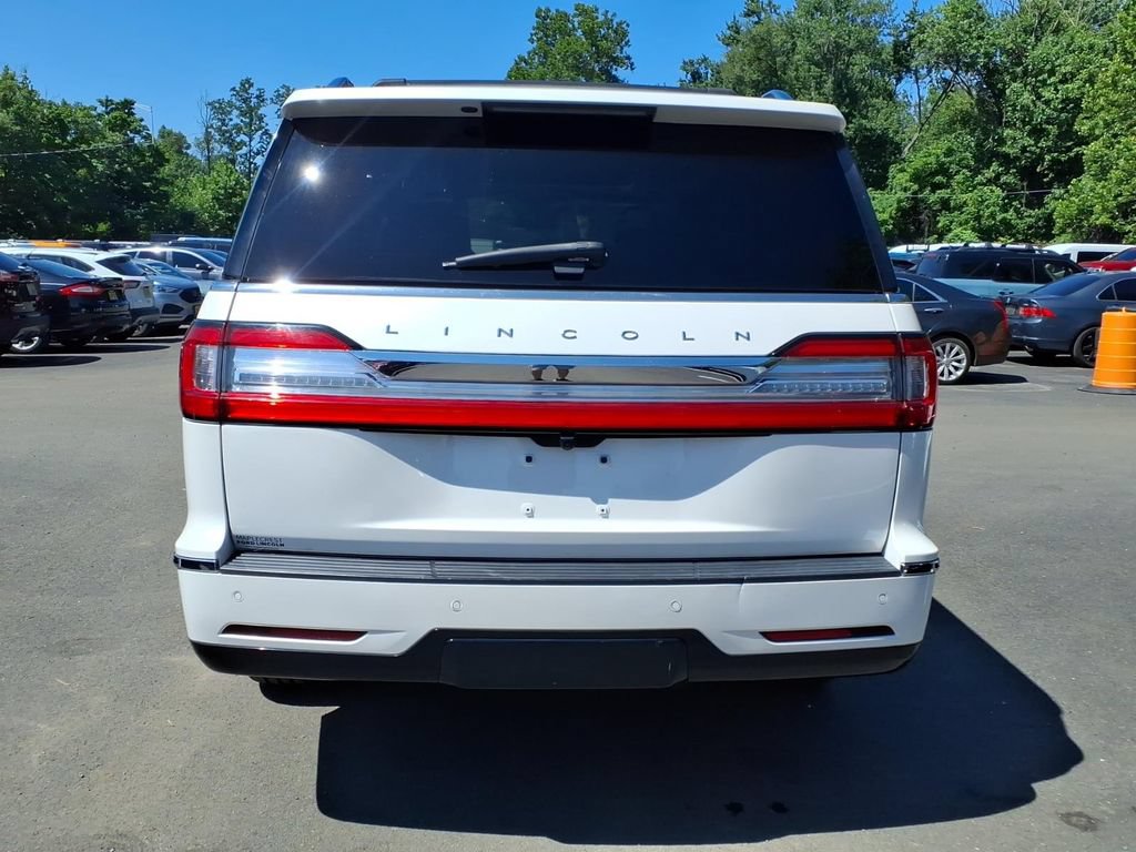 Used 2019 Lincoln Navigator L Reserve w/ Cargo Package AWD/4WD image 7
