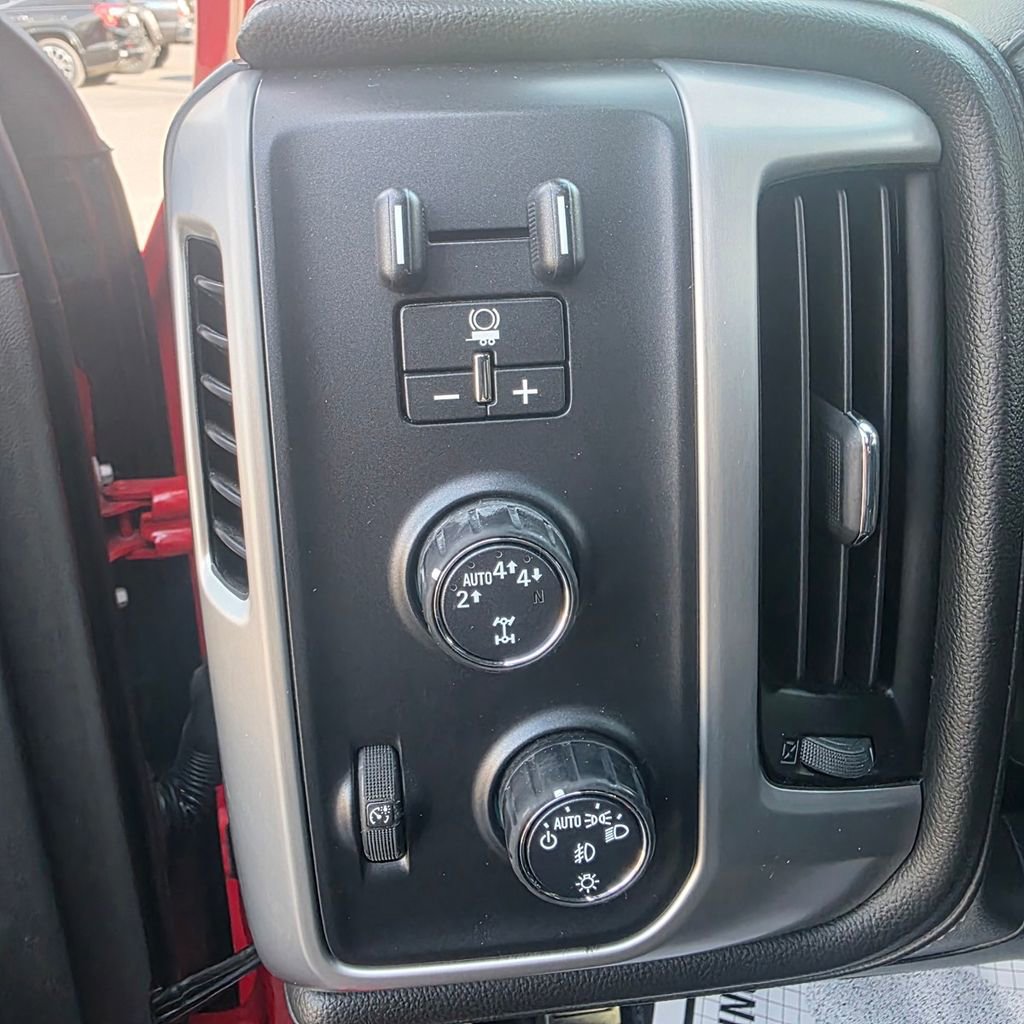 Used 2018 GMC Sierra 1500 SLT image 15