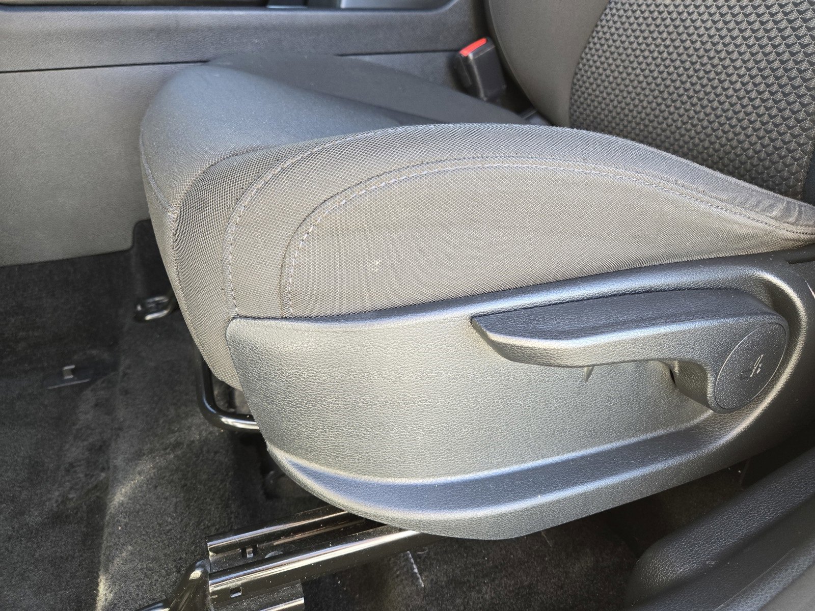 Used 2024 Kia Sportage LX image 19