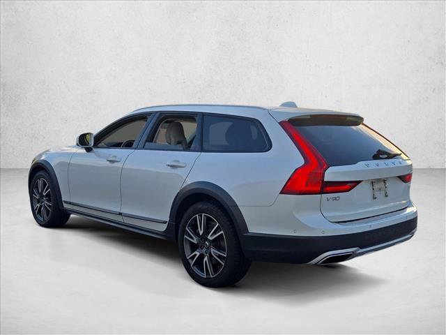 Used 2018 Volvo V90 T6 Cross Country w/ Convenience Package AWD/4WD image 7