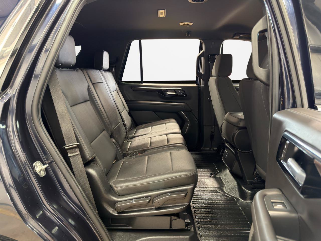 Used 2022 Chevrolet Tahoe 2WD w/ Remote Keyless Entry Package image 22