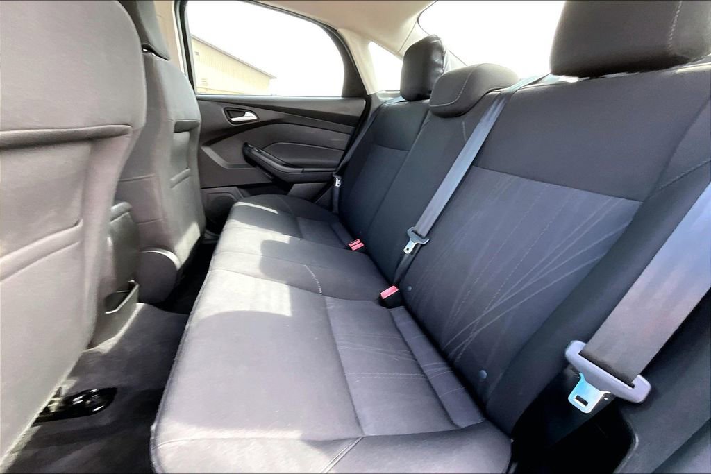 Used 2016 Ford Focus SE image 24