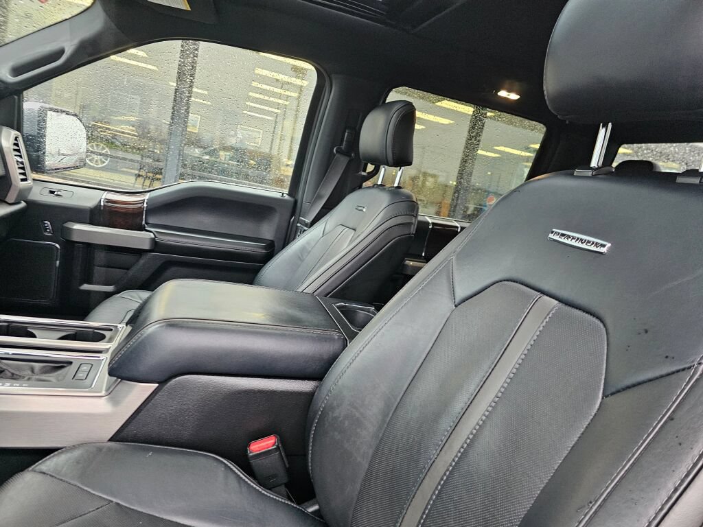 Used 2016 Ford F150 Platinum w/ Equipment Group 701A Luxury AWD/4WD image 18