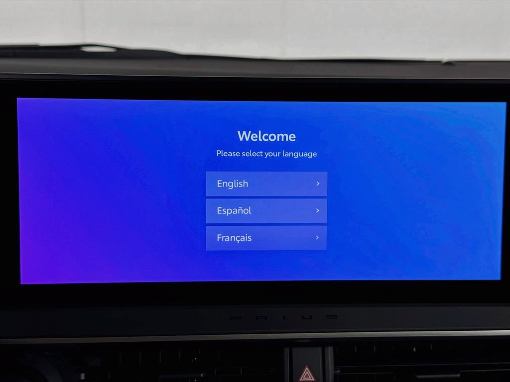 New 2027 Toyota Prius Plug-In Hybrid FWD image 15
