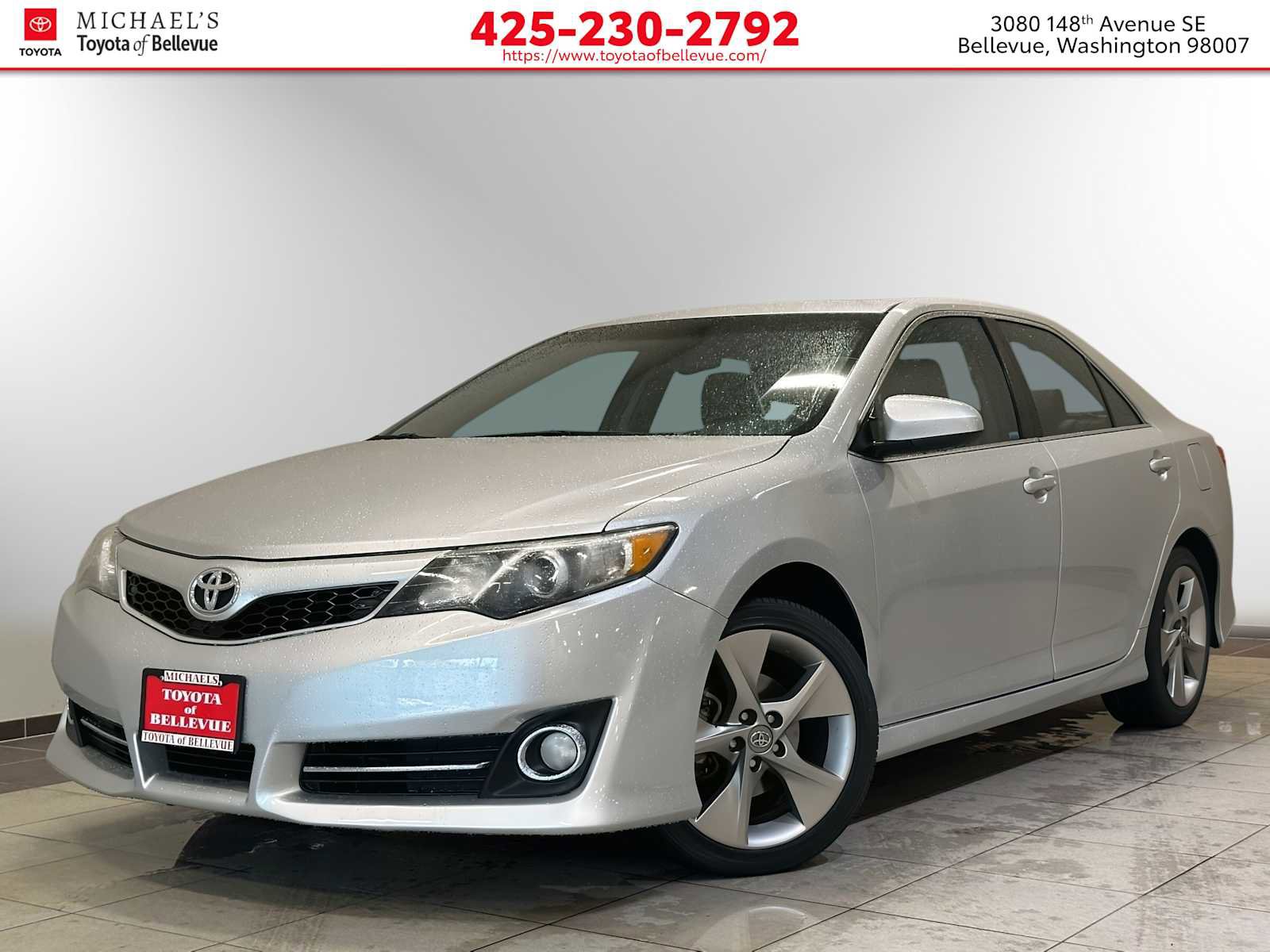 Used 2013 Toyota Camry SE w/ Leather Pkg image 1