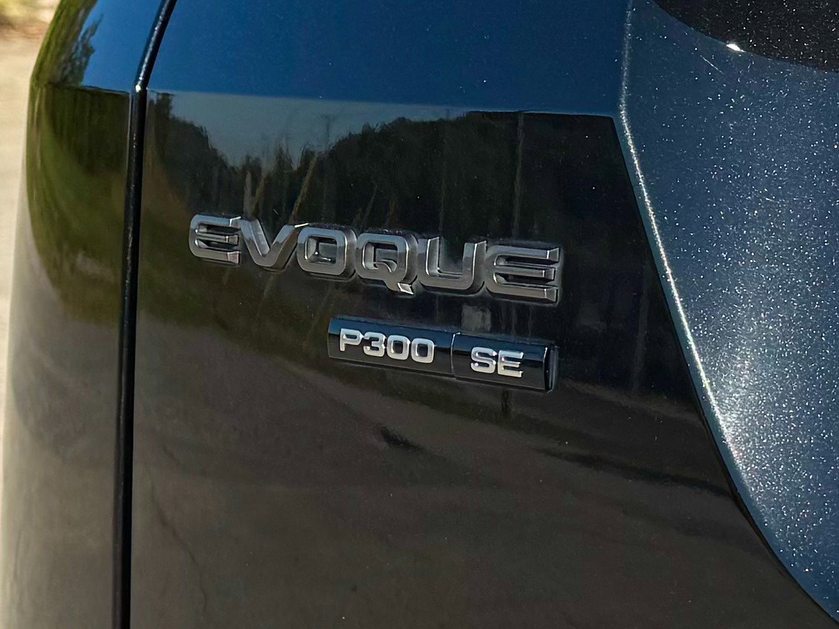 Used 2020 Land Rover Range Rover Evoque R-Dynamic SE image 95