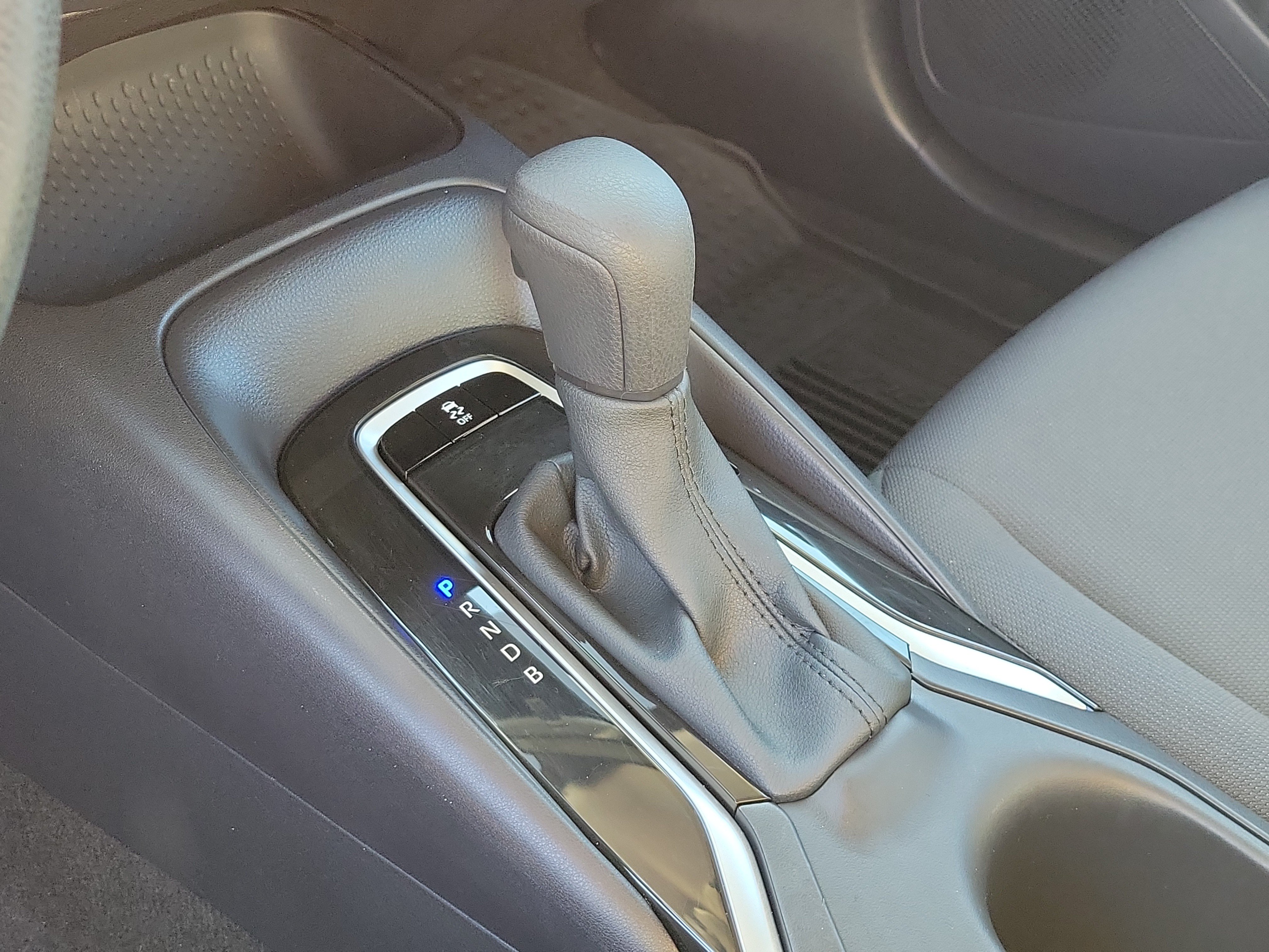 Used 2026 Toyota Corolla LE FWD image 27