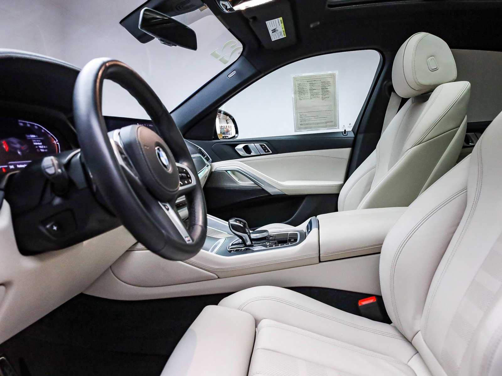 Certified 2022 BMW X6 xDrive40i w/ M Sport Package image 19