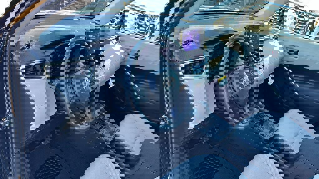 New 2026 Toyota Corolla Cross L image 16