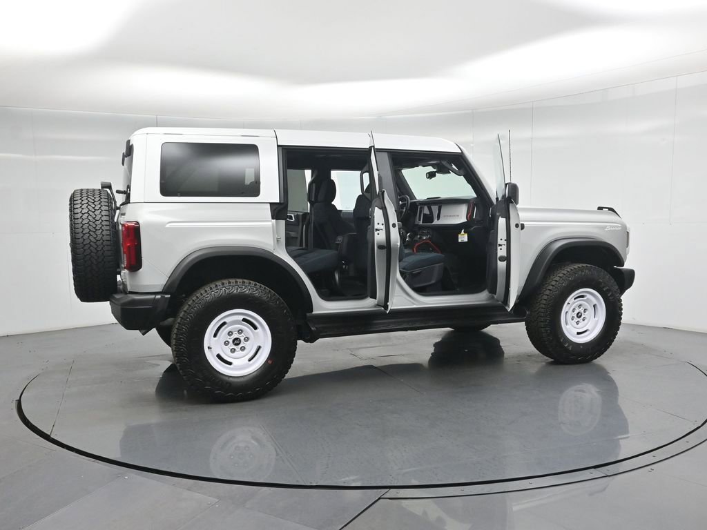 New 2026 Ford Bronco Heritage Edition AWD/4WD image 4