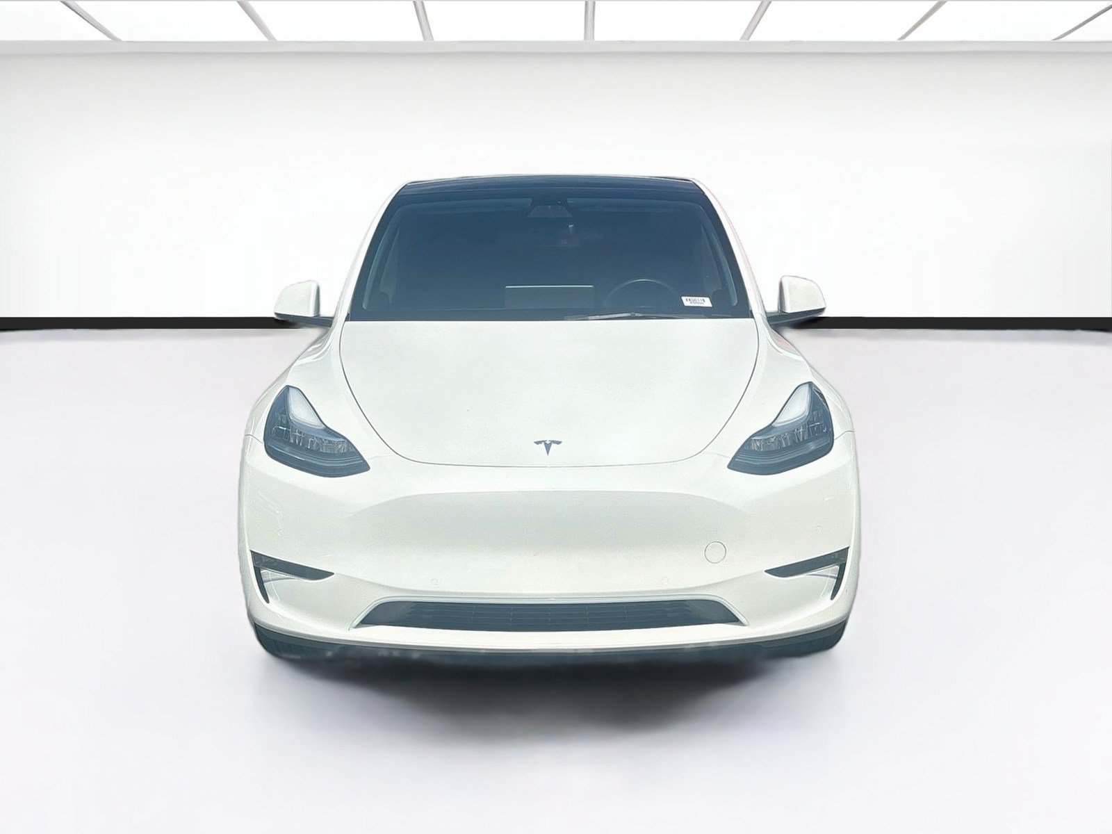 Used 2022 Tesla Model Y Long Range AWD/4WD image 2
