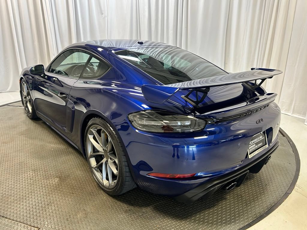 Used 2022 Porsche 718 Cayman GT4 RWD image 3