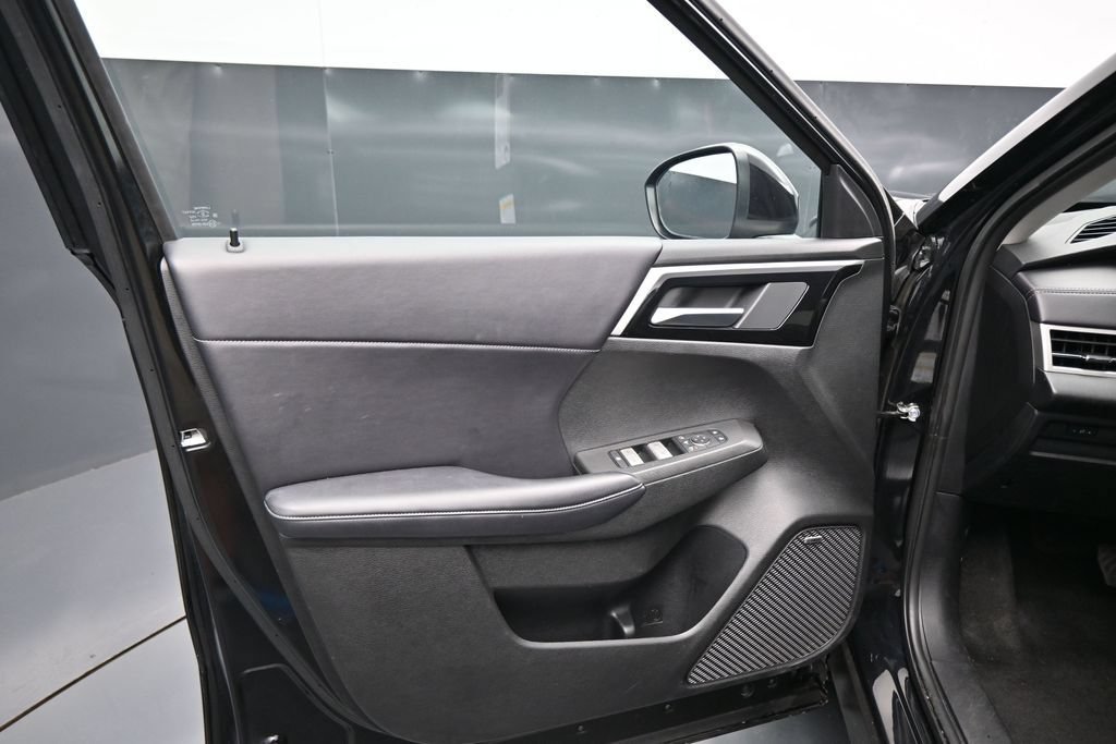 Used 2025 Mitsubishi Outlander SE AWD/4WD image 10