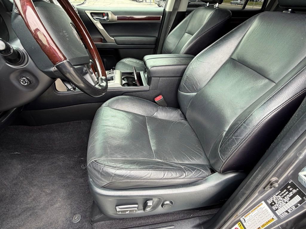 Used 2018 Lexus GX 460 Premium w/ Premium Package image 18