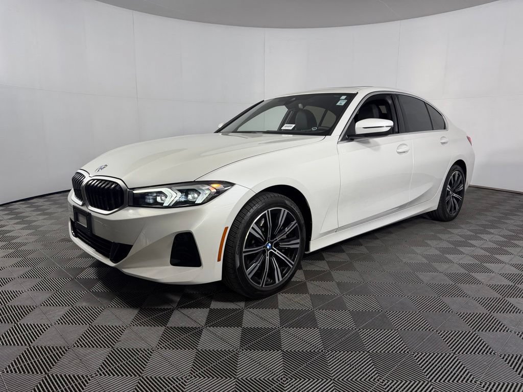 Used 2025 BMW 330i xDrive Sedan AWD/4WD image 2