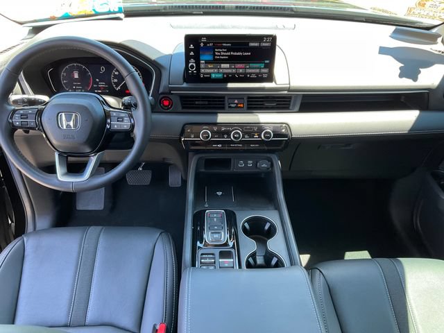 Used 2025 Honda Pilot EX-L image 4