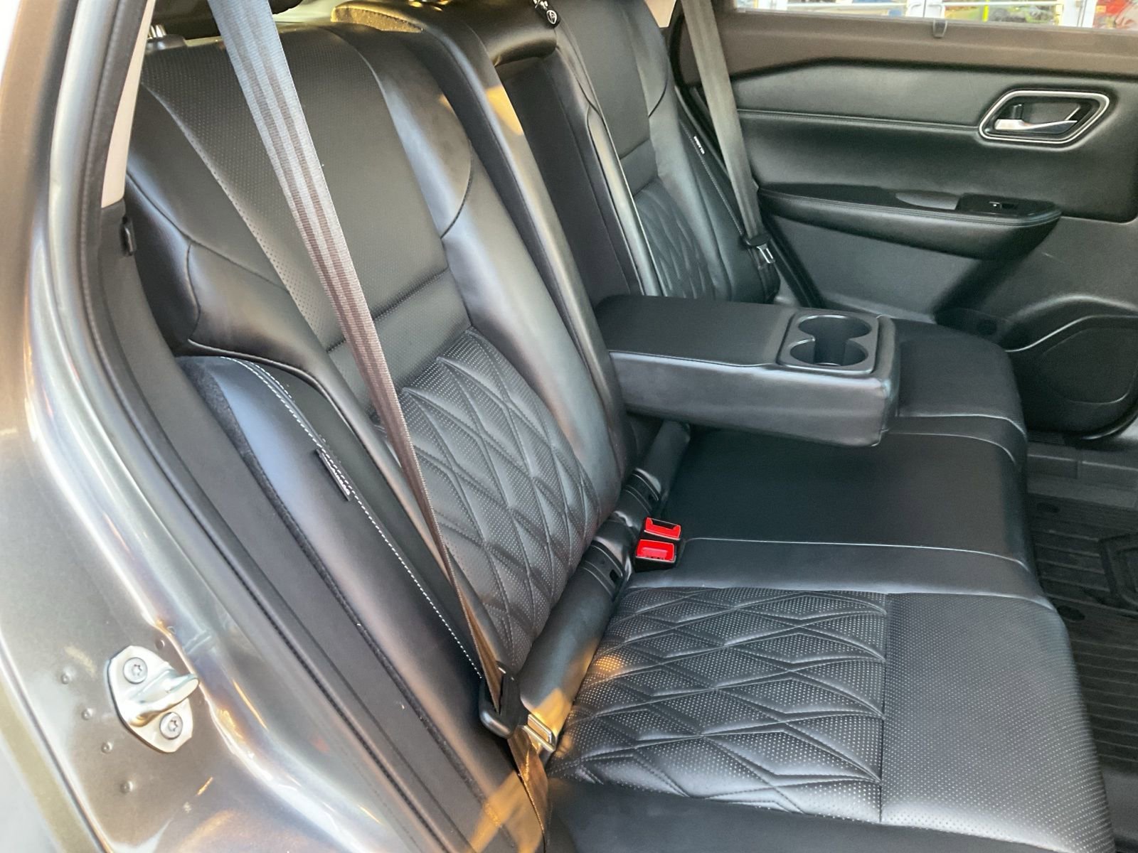 Used 2021 Nissan Rogue Platinum image 33