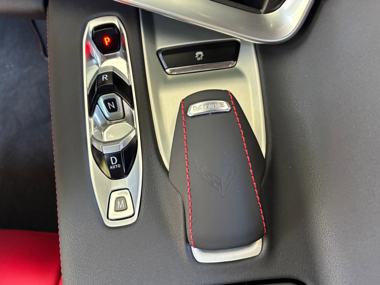 Used 2024 Chevrolet Corvette Stingray Coupe w/ Z51 Performance Package image 26