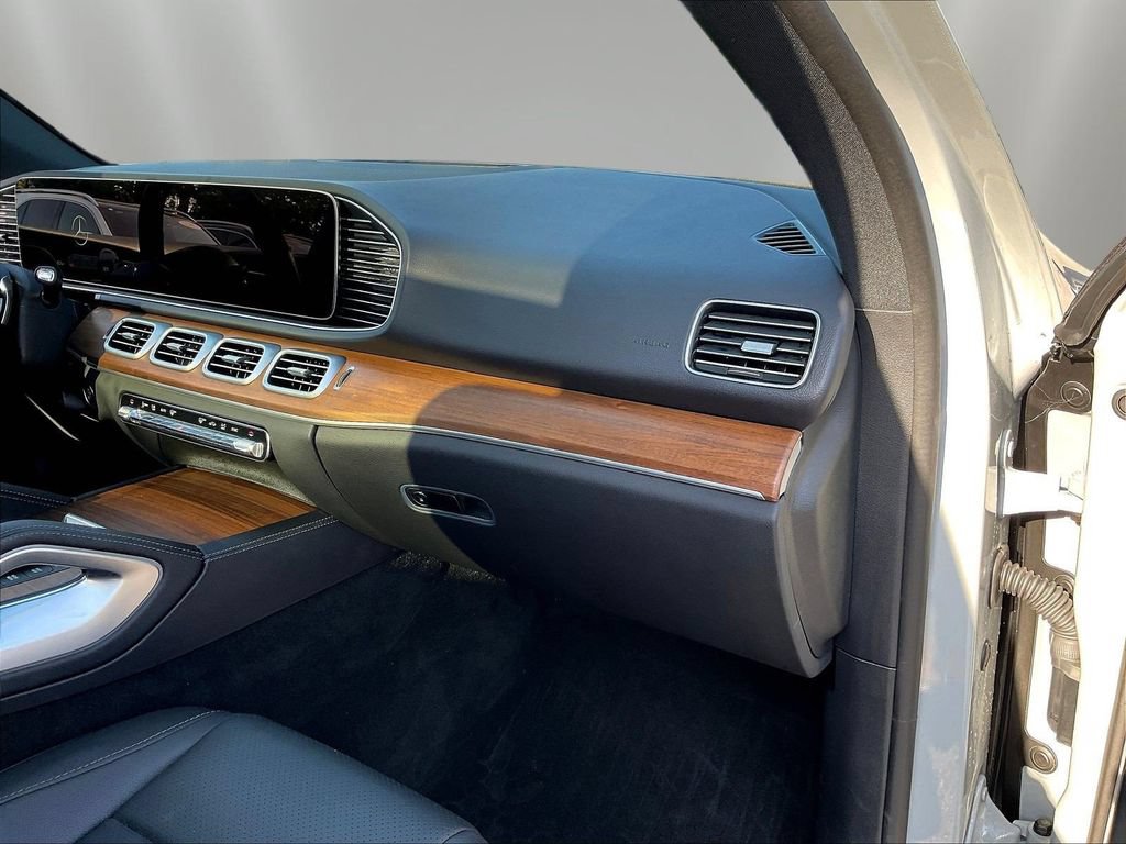 Certified 2025 Mercedes-Benz GLE 450 4MATIC image 28