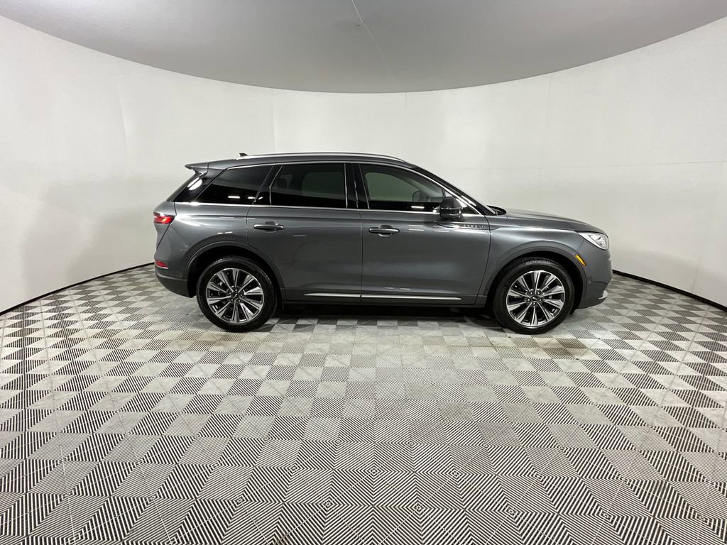 Certified 2022 Lincoln Corsair Reserve w/ Equipment Group 201A image 5