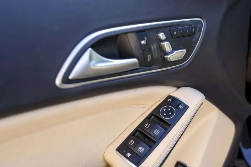 Used 2019 Mercedes-Benz CLA 250 image 14