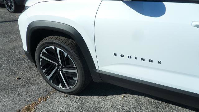 New 2026 Chevrolet Equinox RS image 11