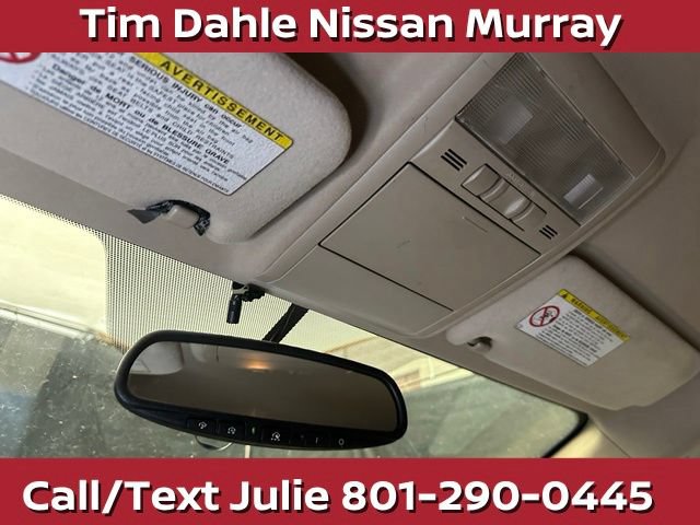 Used 2004 Toyota Prius w/ Pkg 7 FWD image 31