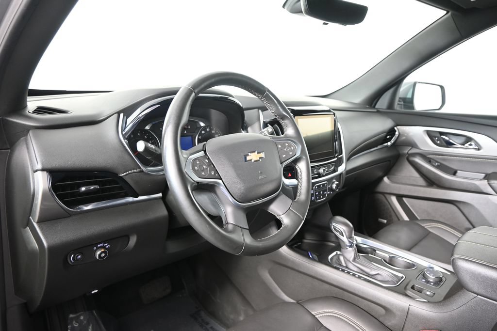 Used 2023 Chevrolet Traverse LT w/ LT Premium Package AWD/4WD image 22