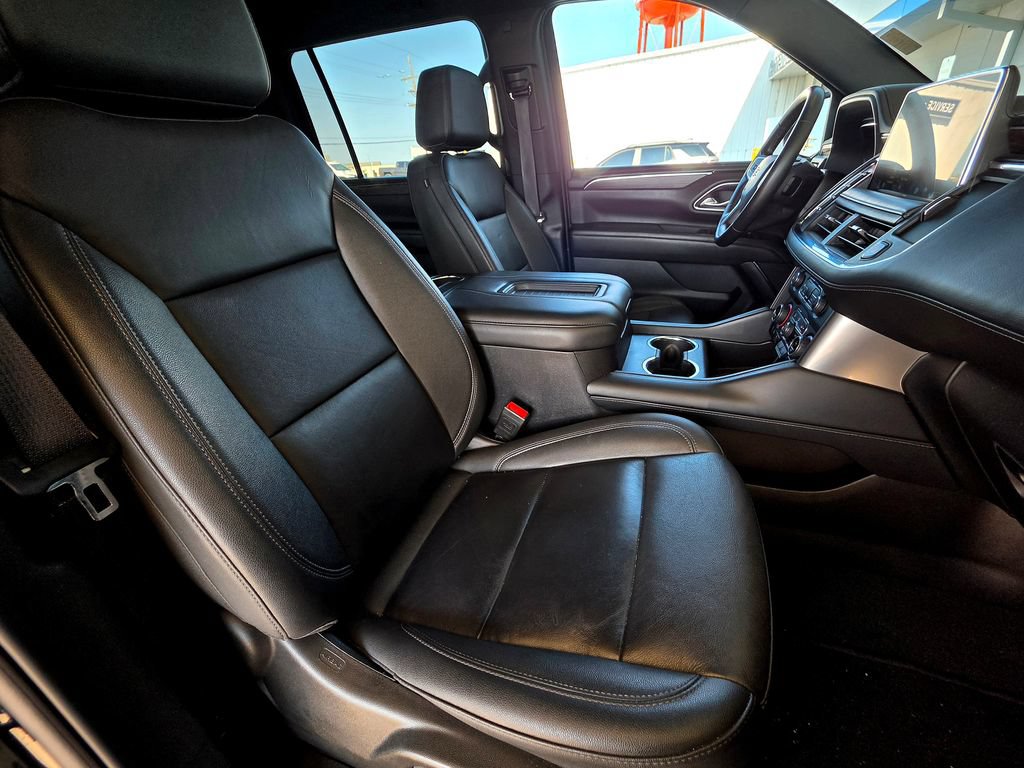 Used 2024 Chevrolet Suburban LT AWD/4WD image 71