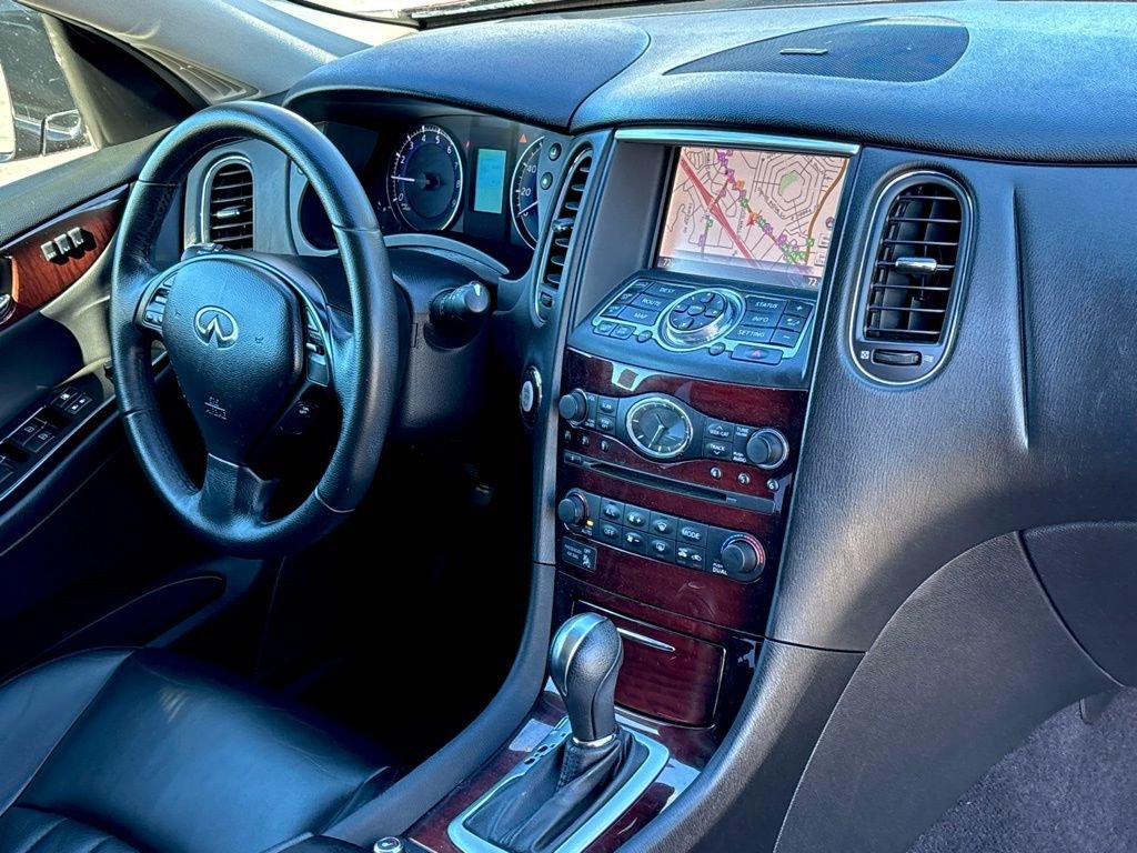 Used 2016 INFINITI QX50 2WD w/ Premium Plus Package image 26