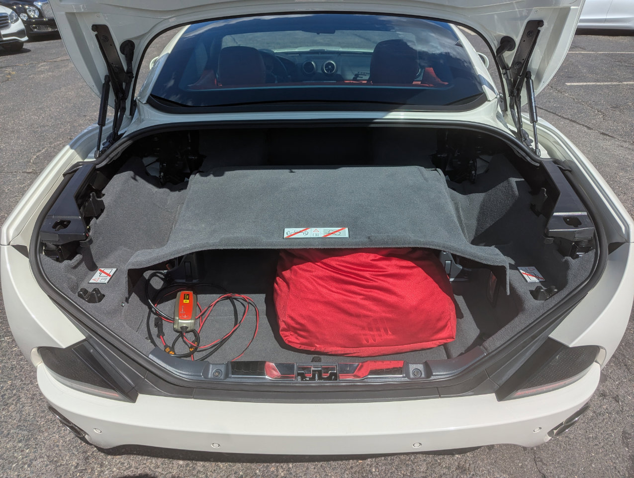 Used 2013 Ferrari California image 39