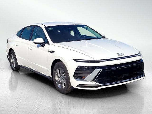 New 2025 Hyundai Sonata SE image 3