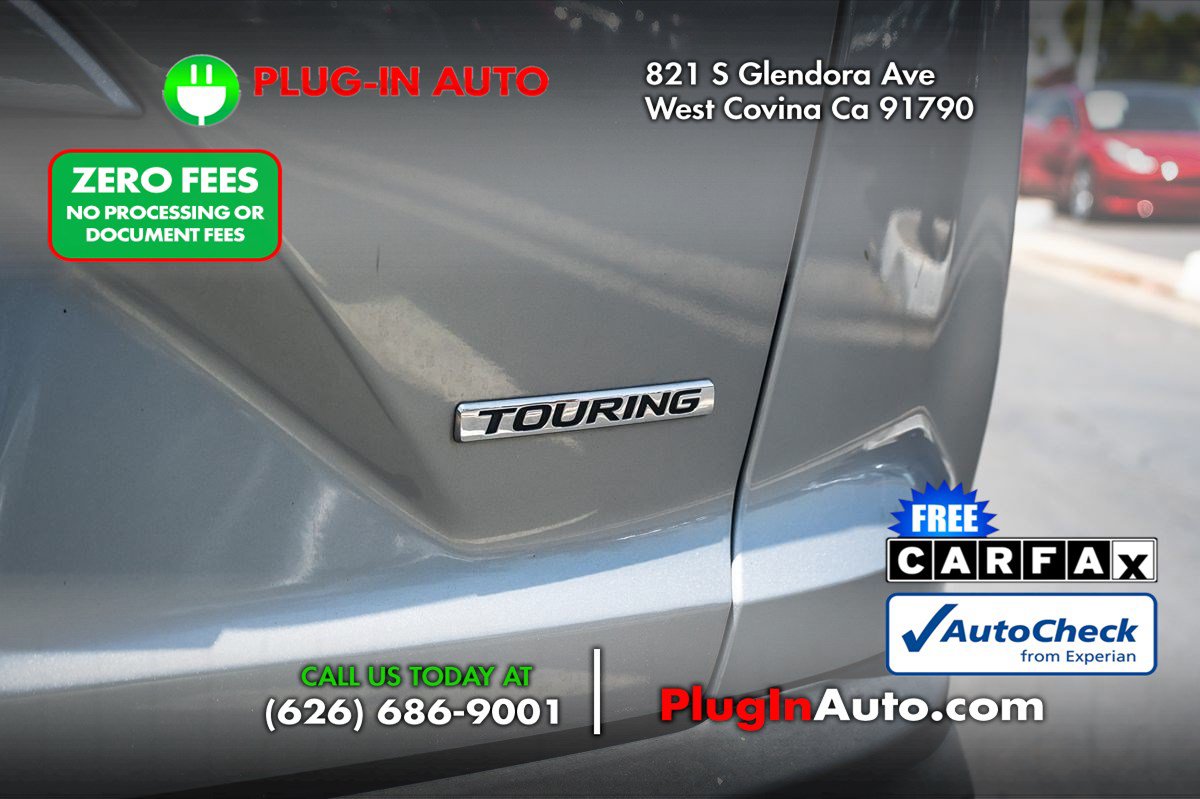 Used 2017 Honda CR-V Touring image 6