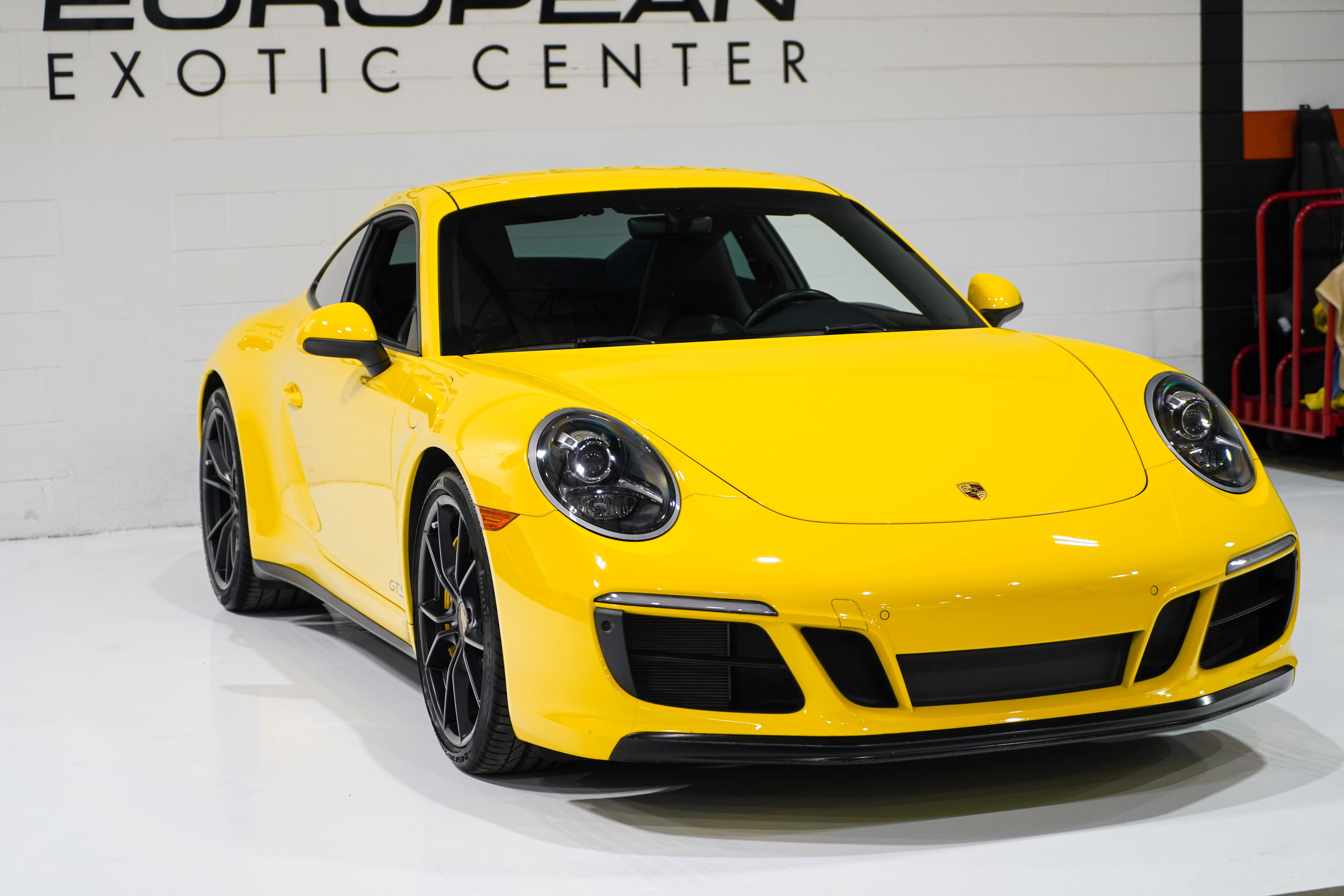 Used 2019 Porsche 911 Carrera GTS RWD image 18