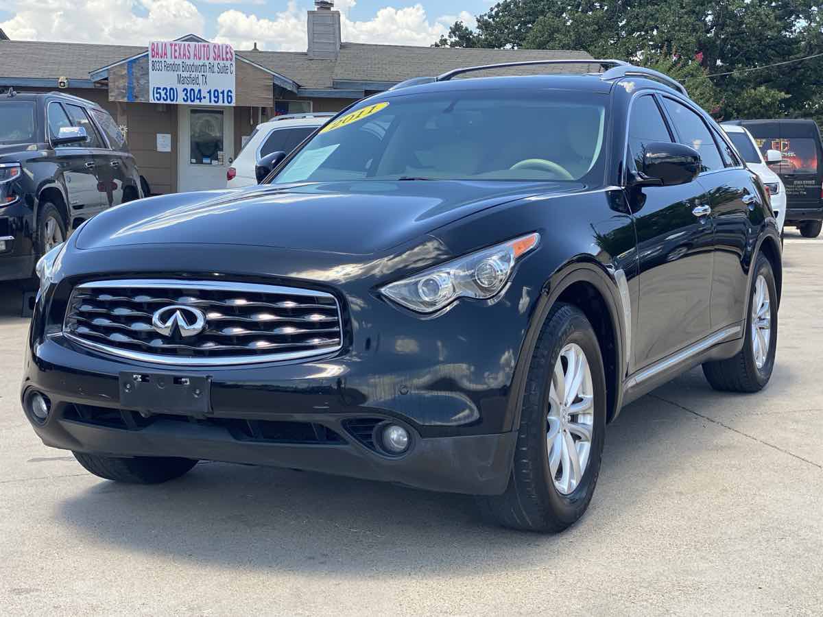 Used 2011 INFINITI FX35 2WD w/ Premium Pkg image 2