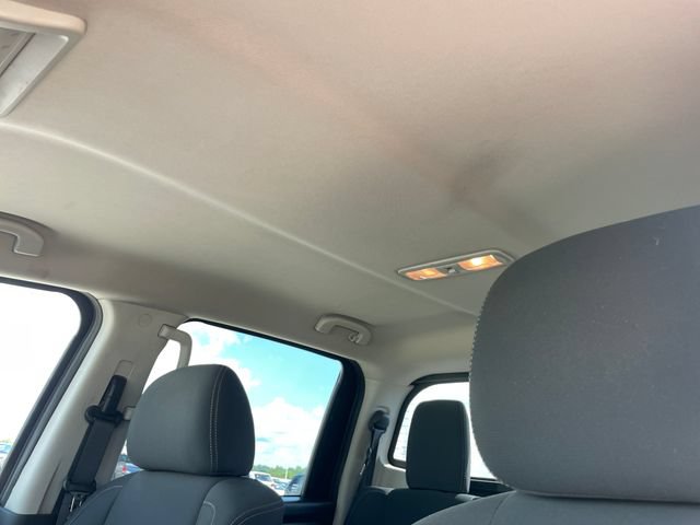 Used 2018 Nissan Titan SV w/ SV Convenience Package AWD/4WD image 28