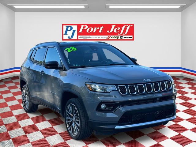 Used 2023 Jeep Compass Limited w/ Elite Group AWD/4WD image 2