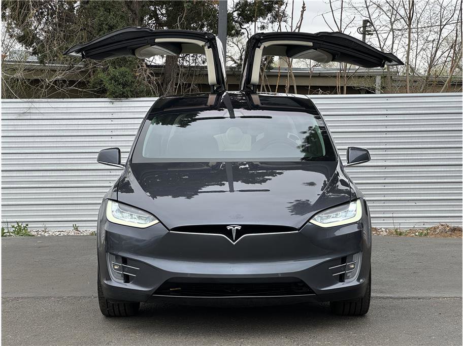 Used 2018 Tesla Model X 100D image 25