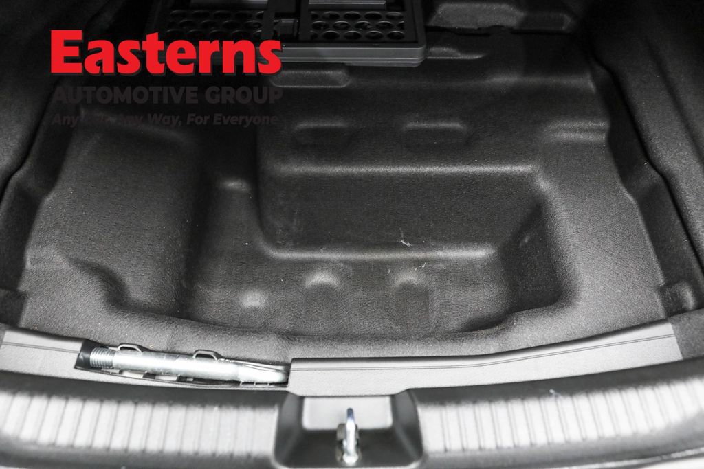 Used 2023 Mercedes-Benz C 300 4MATIC Sedan image 21