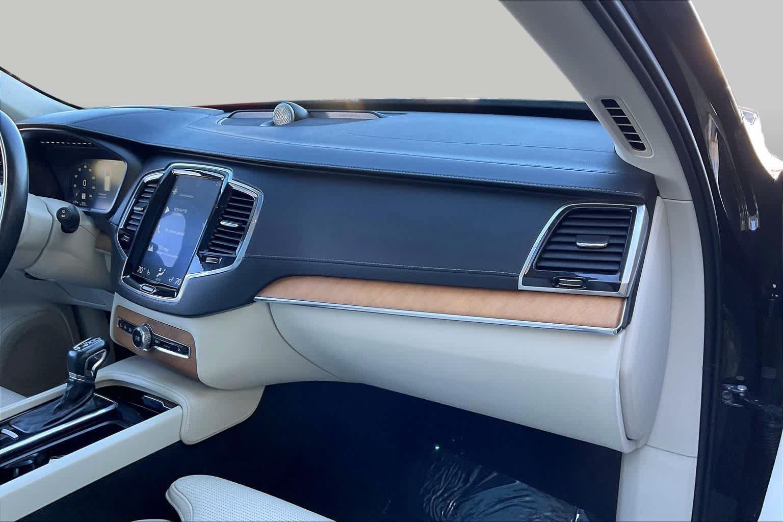 Used 2019 Volvo XC90 T6 Inscription w/ Advanced Package AWD/4WD image 18