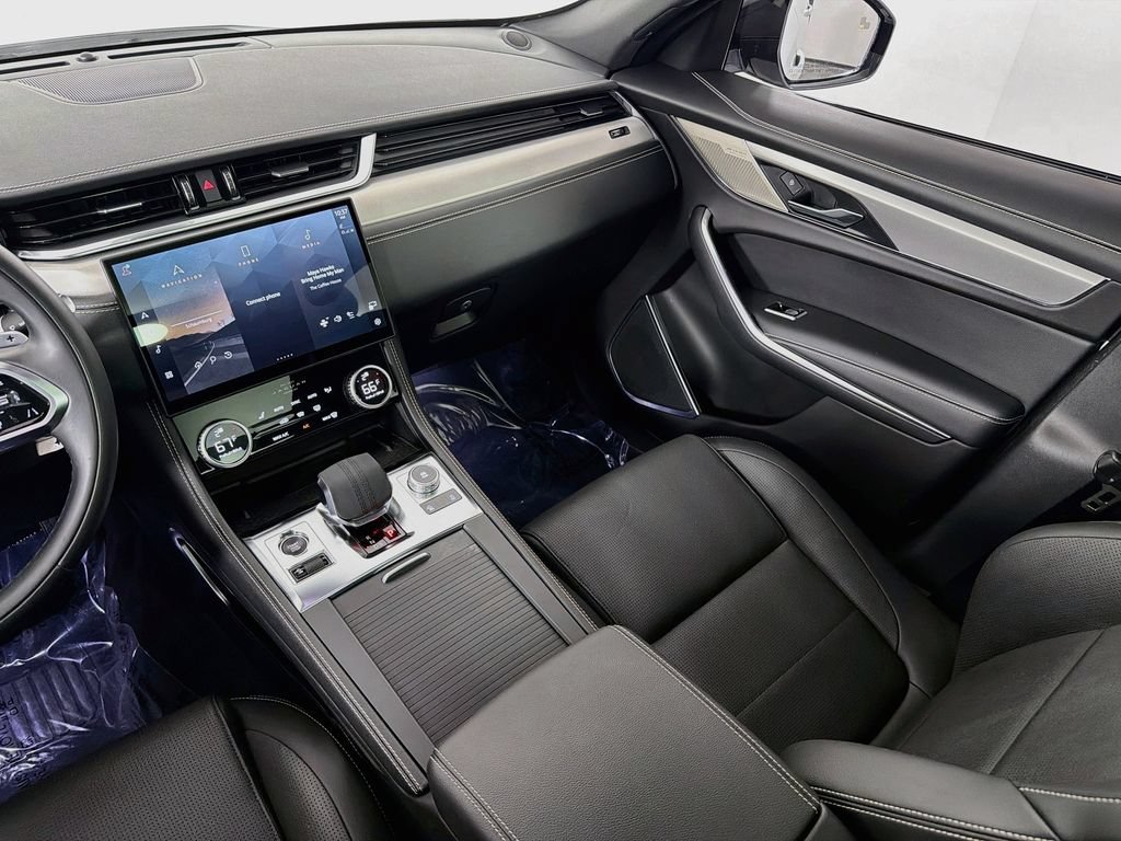 Certified 2025 Jaguar F-PACE R-Dynamic S AWD/4WD image 25